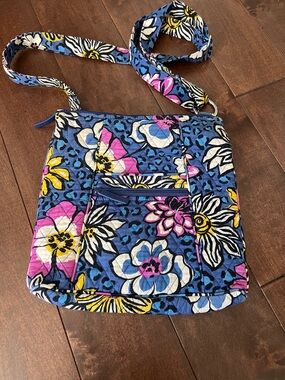 Vera Bradley Floral Quilted Bag - Blue Multi